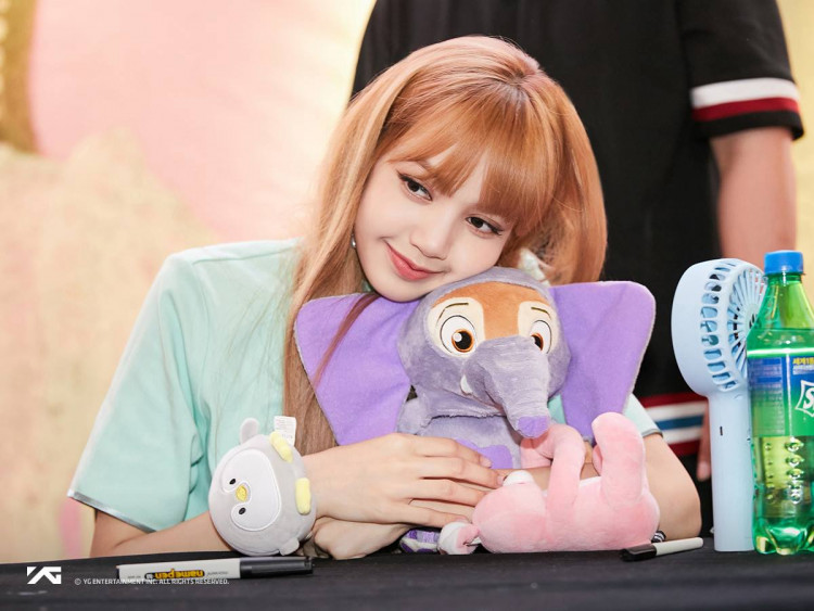 BLACKPINK Lisa