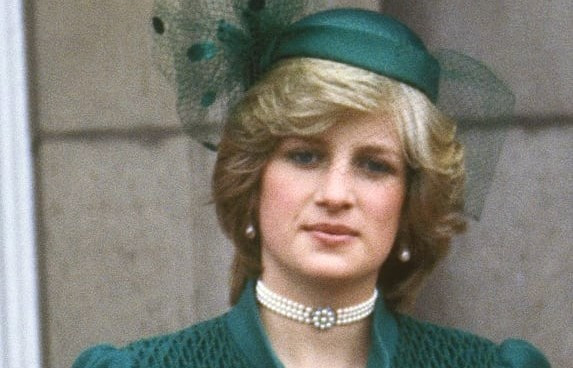Princess Diana Was Heartbroken After Divorce Was Finalized With Prince Charles
