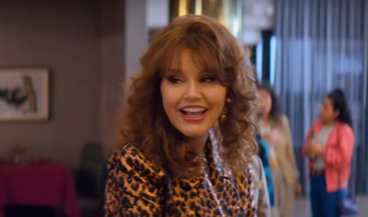 Geena Davis in 'GLOW' Season 3