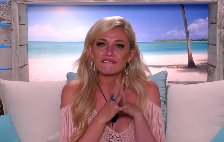  Amy left "Love Island" Season 5 after experiencing a serious heartbreak over Curtis.