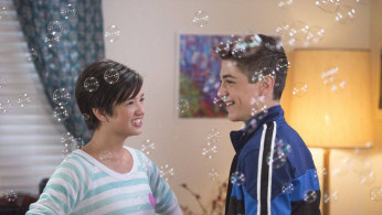 Andi will finally make a decision that will have a great impact on her future.