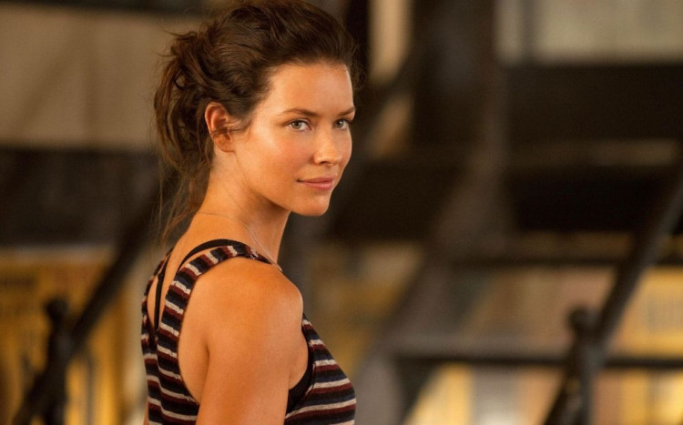 Evangeline Lilly in 'Real Steel'