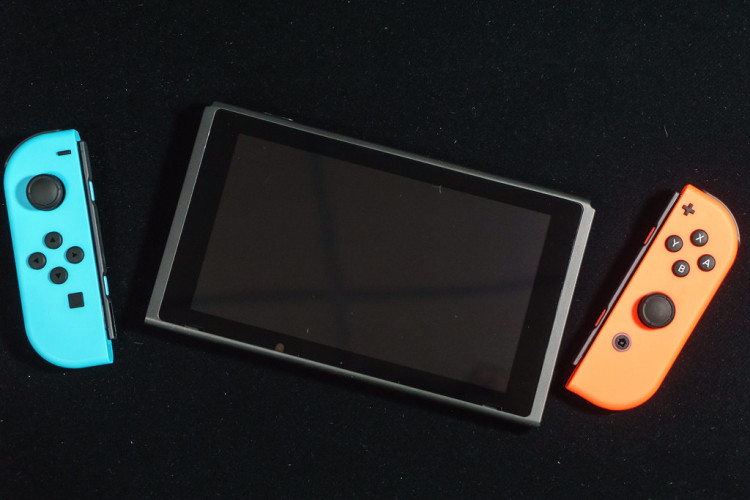 "Nintendo Switch" 