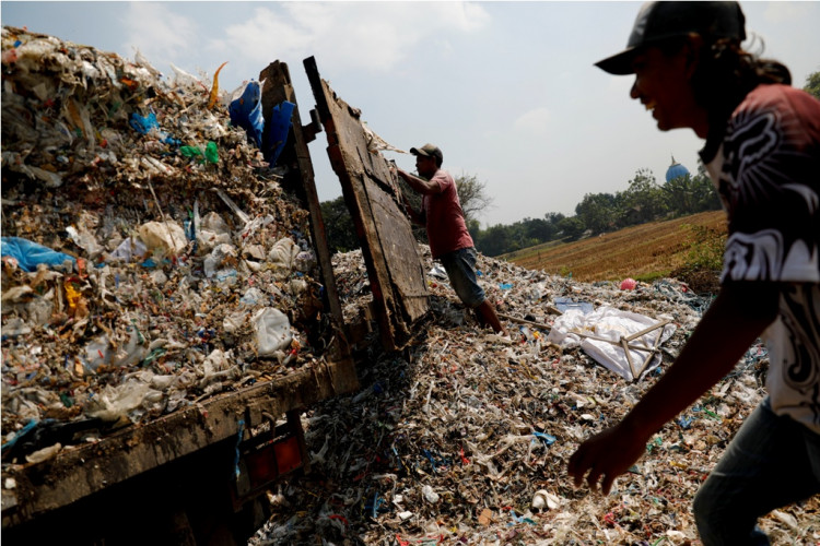 Cash for Trash in Indonesia