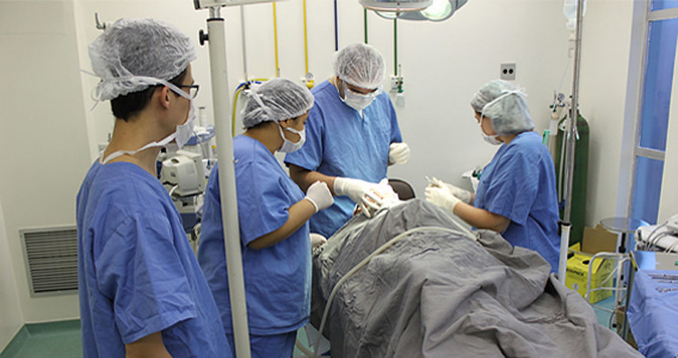 "The Resident" Season 3 will begin with a big bang. 