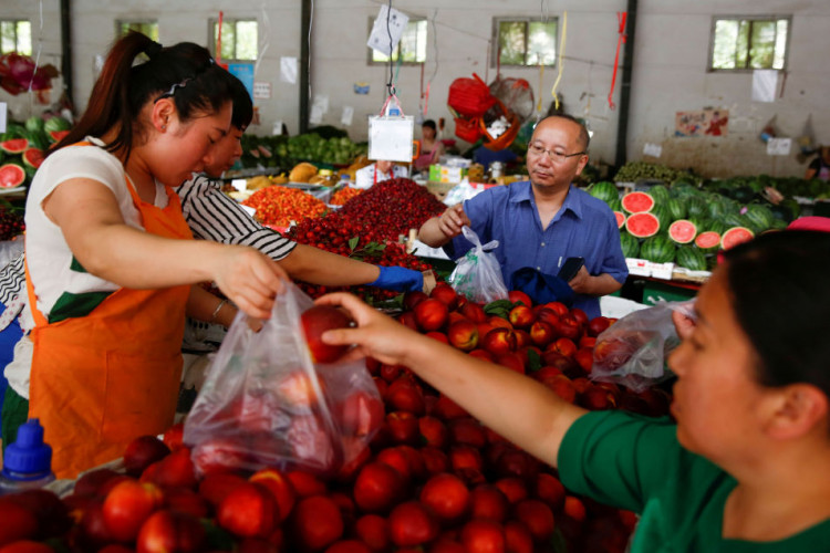 Live-Casting Ecommerce Is Changing China’s Traditional Farm Industry