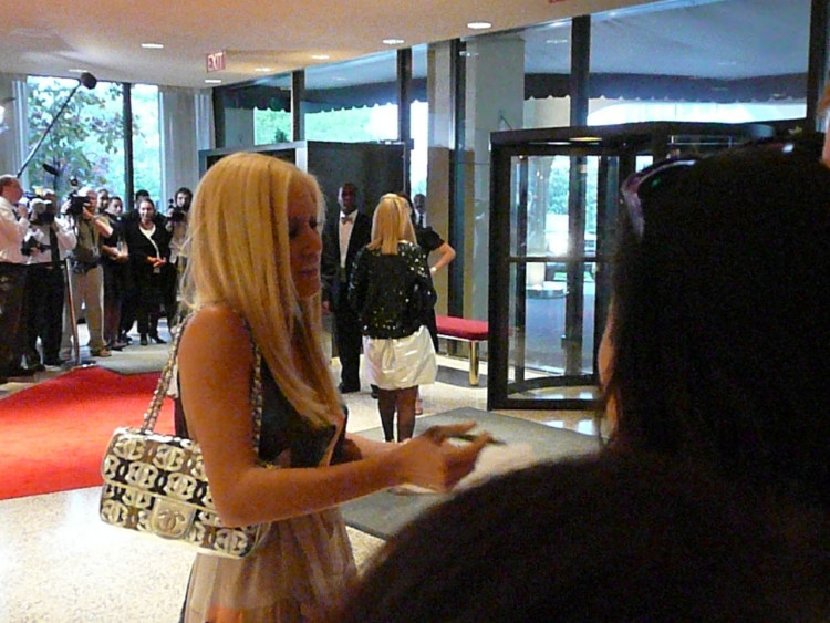 A lot is about to happen in the final episode of "The Hills: New Beginnings." 